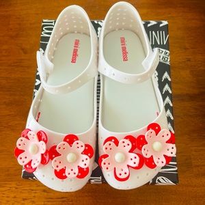 BNIB Mini Melissa Furadinha Pretty in White Sandal jelly size 12 toddler/girls.